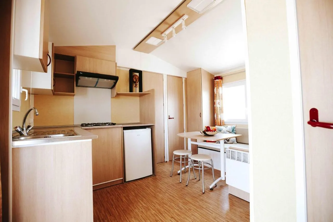 2 Bedrooms House With Sea View And Wifi At El Cotillo 1 Km Away From The Beach Vakantiehuis