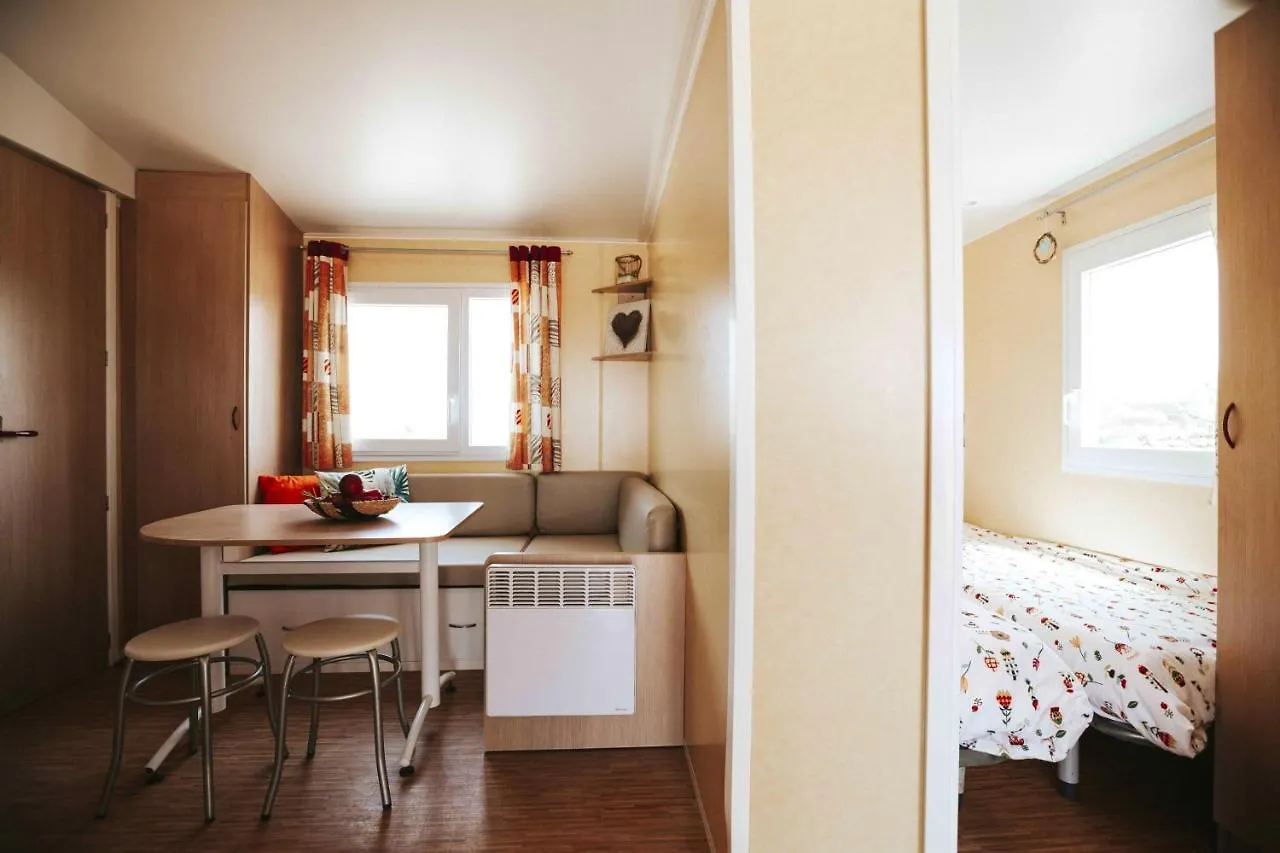 2 Bedrooms House With Sea View And Wifi At El Cotillo 1 Km Away From The Beach Vakantiehuis